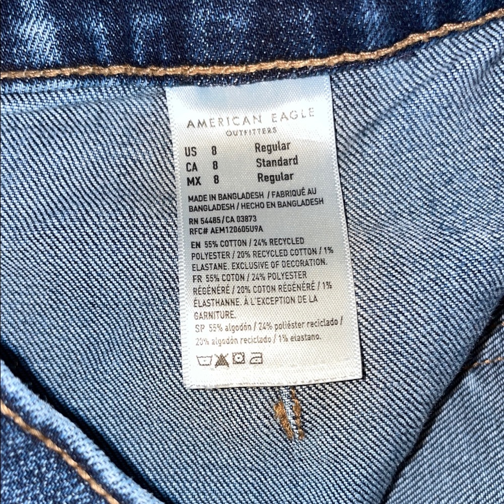 American Eagle Outfitters Women’s Dark Blue Relaxed Jeans - Picture 3 of 4